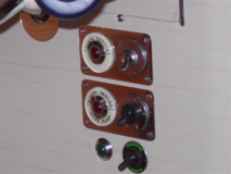 D13