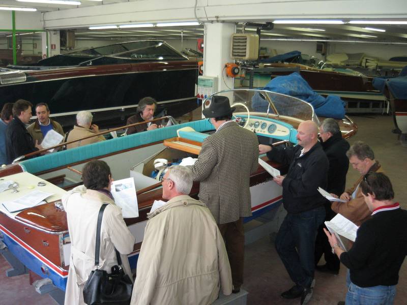 Piero Gibbelini teaches about a Riva 
Junior